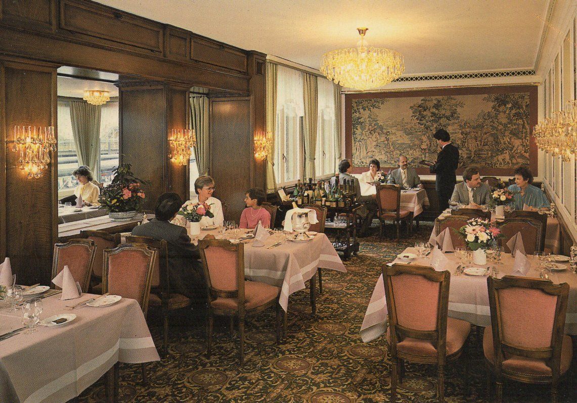 Cartoline postali: St. Gallen Hotel Metropol. – Usato da St. Gallen venduto da Epu