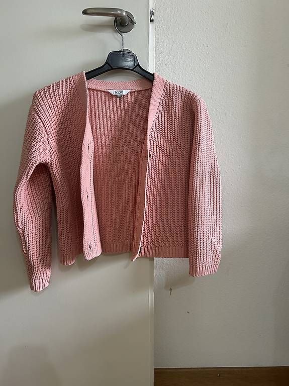 Maglioni & Felpe: Kinder Pullover Gr.134 – Usato da Zürich venduto da kuebra.blk