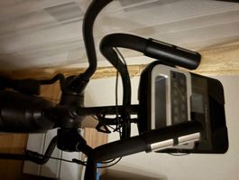 Fitnessgerät mit Räder für besseren Transport