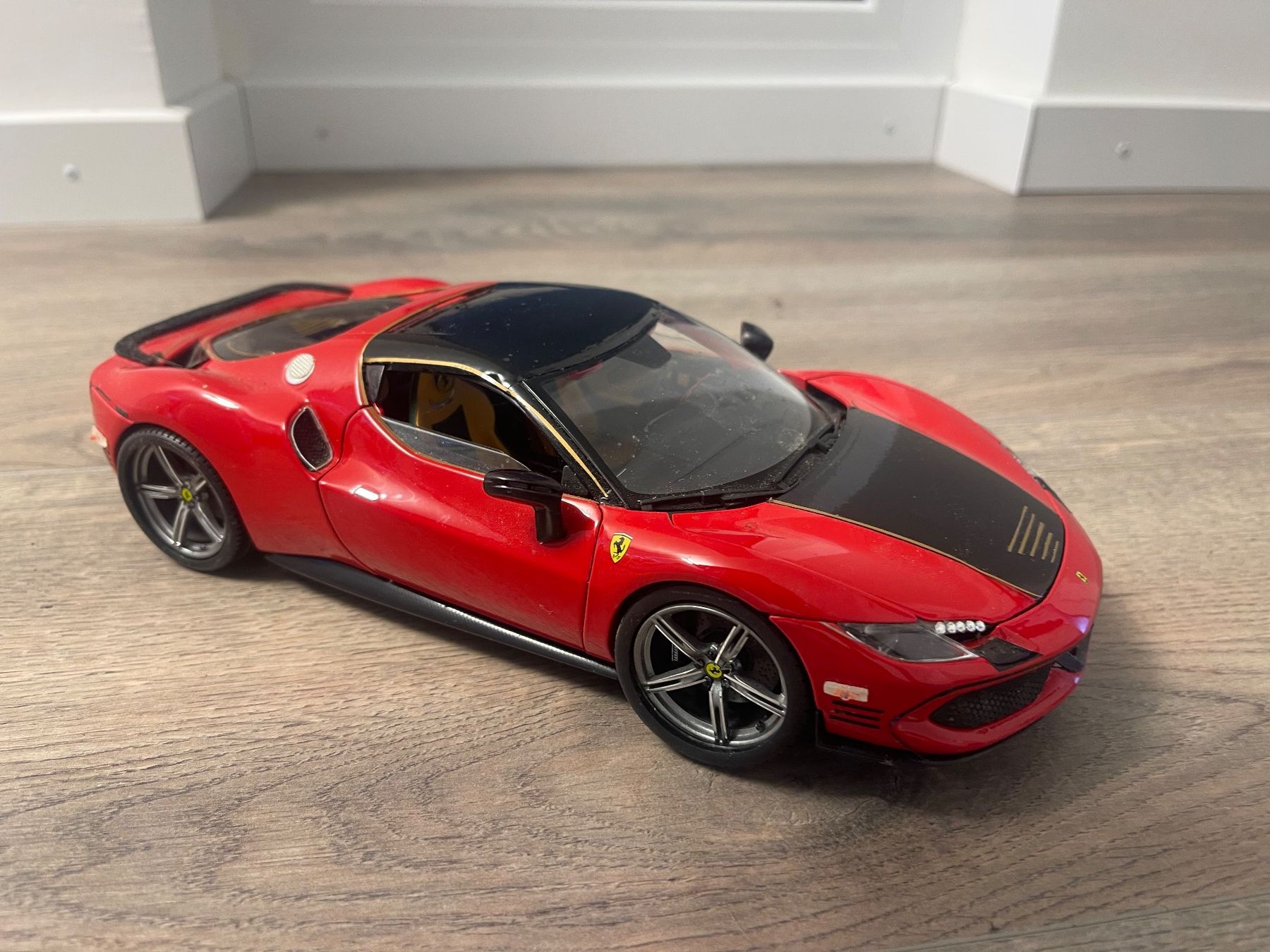 Bburago Modellini d'auto: Ferrari 296 GTB, 1/18 – Usato da Basel venduto da mariablanka