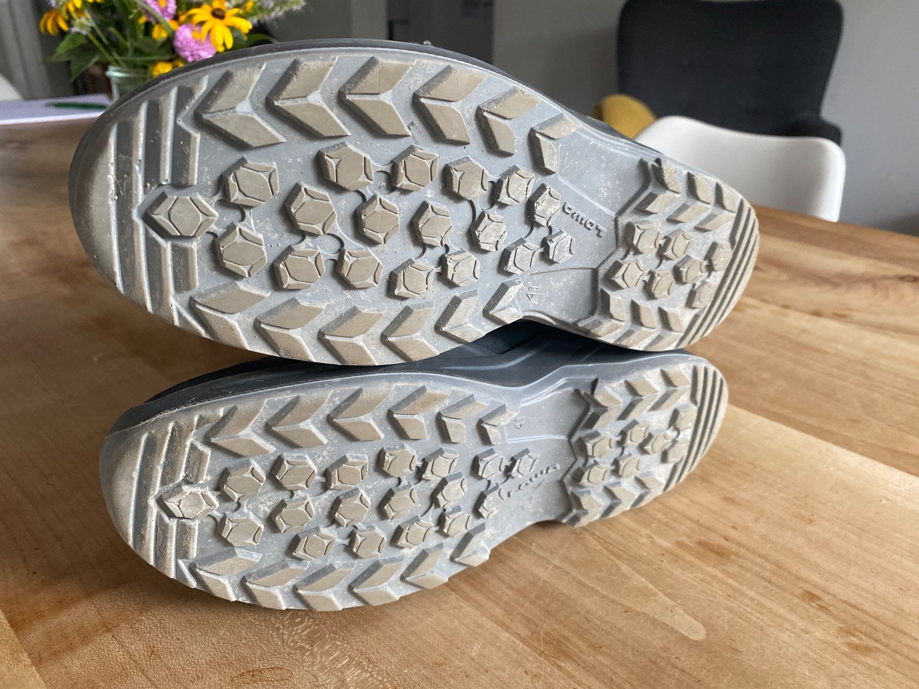 Lowa Scarpe da uomo: Lowa Winterschuhe Grösse 41 – Usato da Konolfingen venduto da sibi1977 2