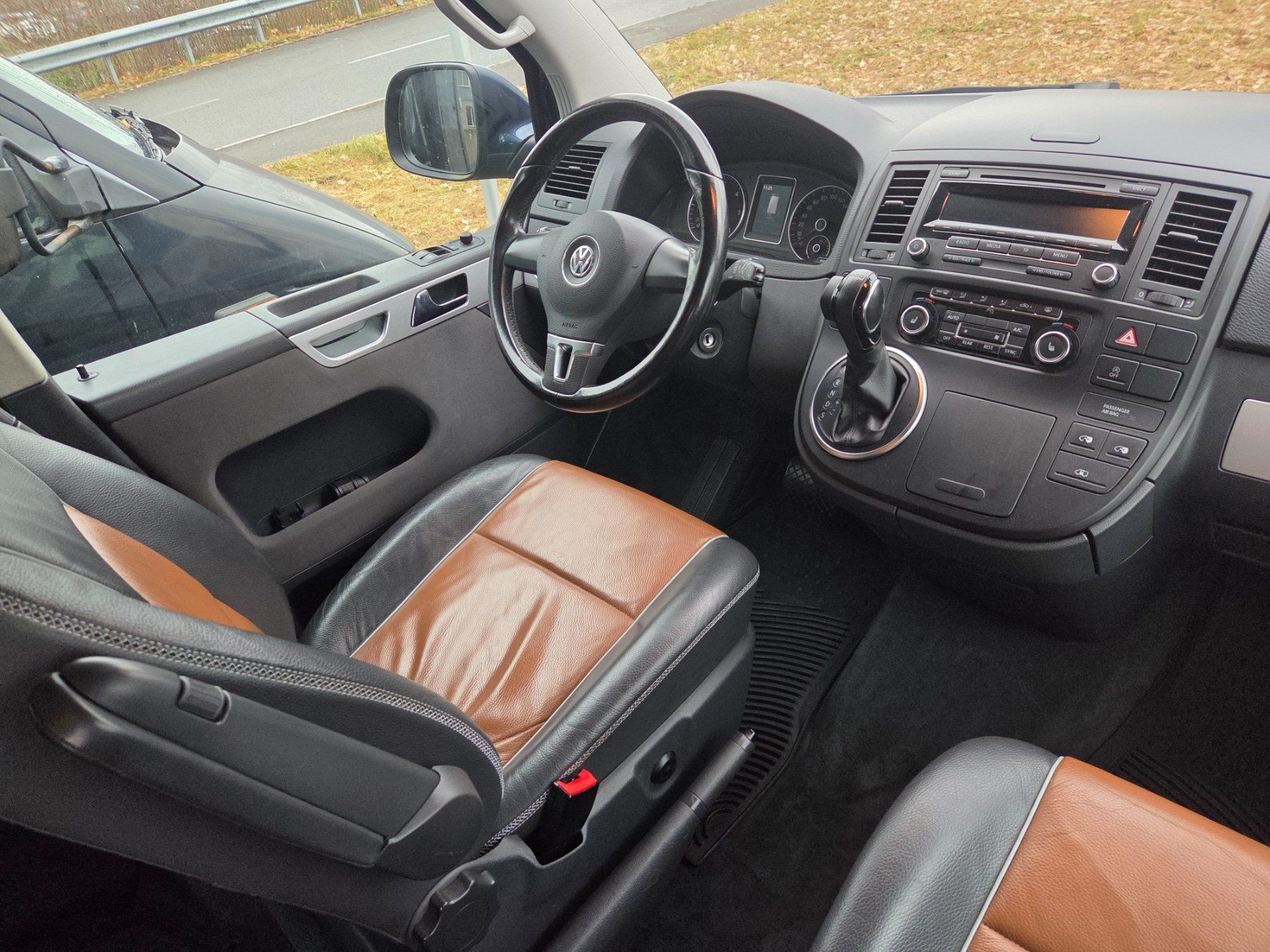 VW Veicoli da campeggio: VW T5 Multivan PanAmericana 4Motion Automat – Usato da Reinach AG venduto da GarageDenis 6
