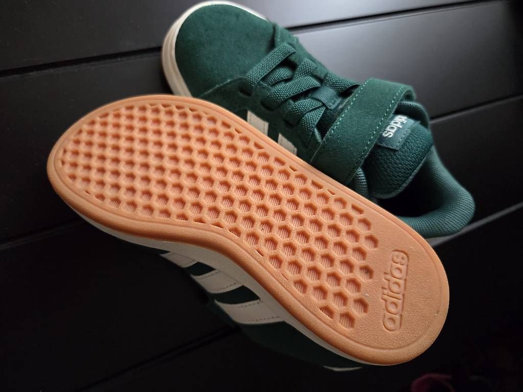 Scarpe per ragazzi: Adidas Schuhe / Kinder  – Usato da Urdorf venduto da ELVE_S 1