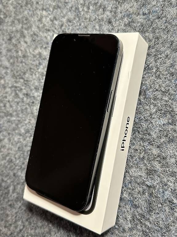 Apple Telefoni cellulari / Smartphones: iPhone 14 256gb BATTERIE 93% – Usato da Bern venduto da Boskop_Handy_Support 1