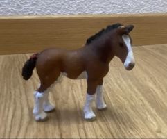 Schleich Fohlen braun weiss