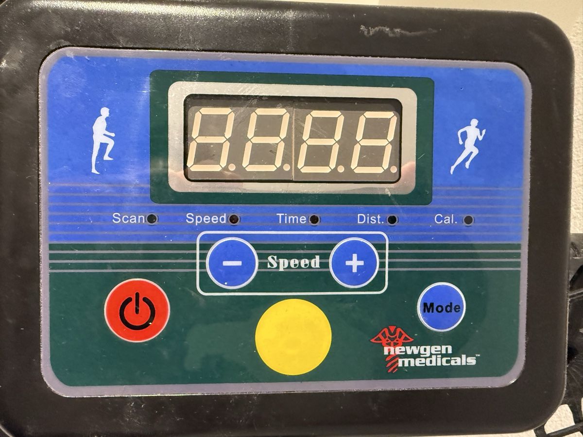 Hometrainer: Laufband gebraucht mit Display – Gebraucht aus Fehraltorf von Neshville 4