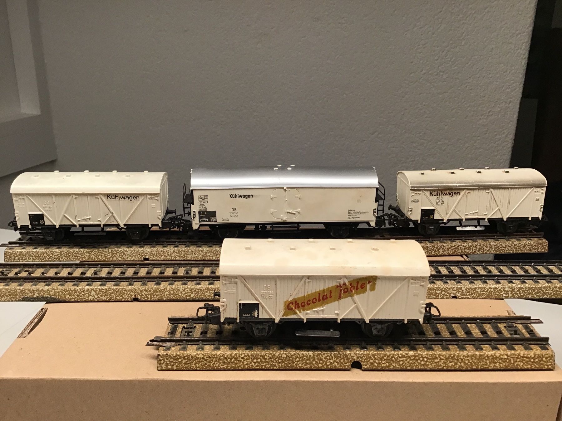 Märklin Modelleisenbahnen: 4x H0 Kühlwagen, Märklin – Gebraucht aus Männedorf von Spezial-Modelle 1