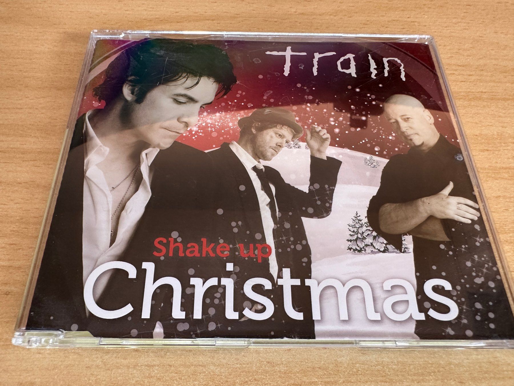 CD: Train – Shake Up Christmas - Single CD – Usato da Rikon im Tösstal venduto da Alpenmutz