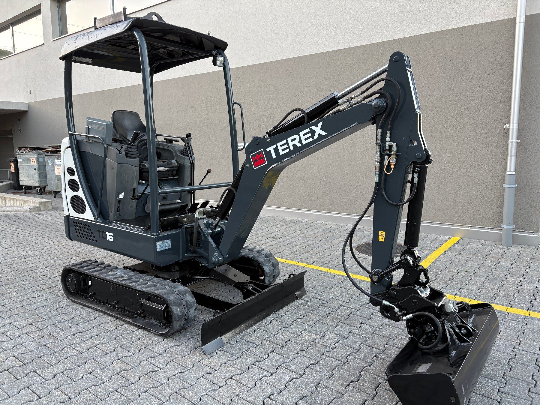 Bagger: Bagger 1.7 To – Gebraucht aus Rothenthurm von FHS6418