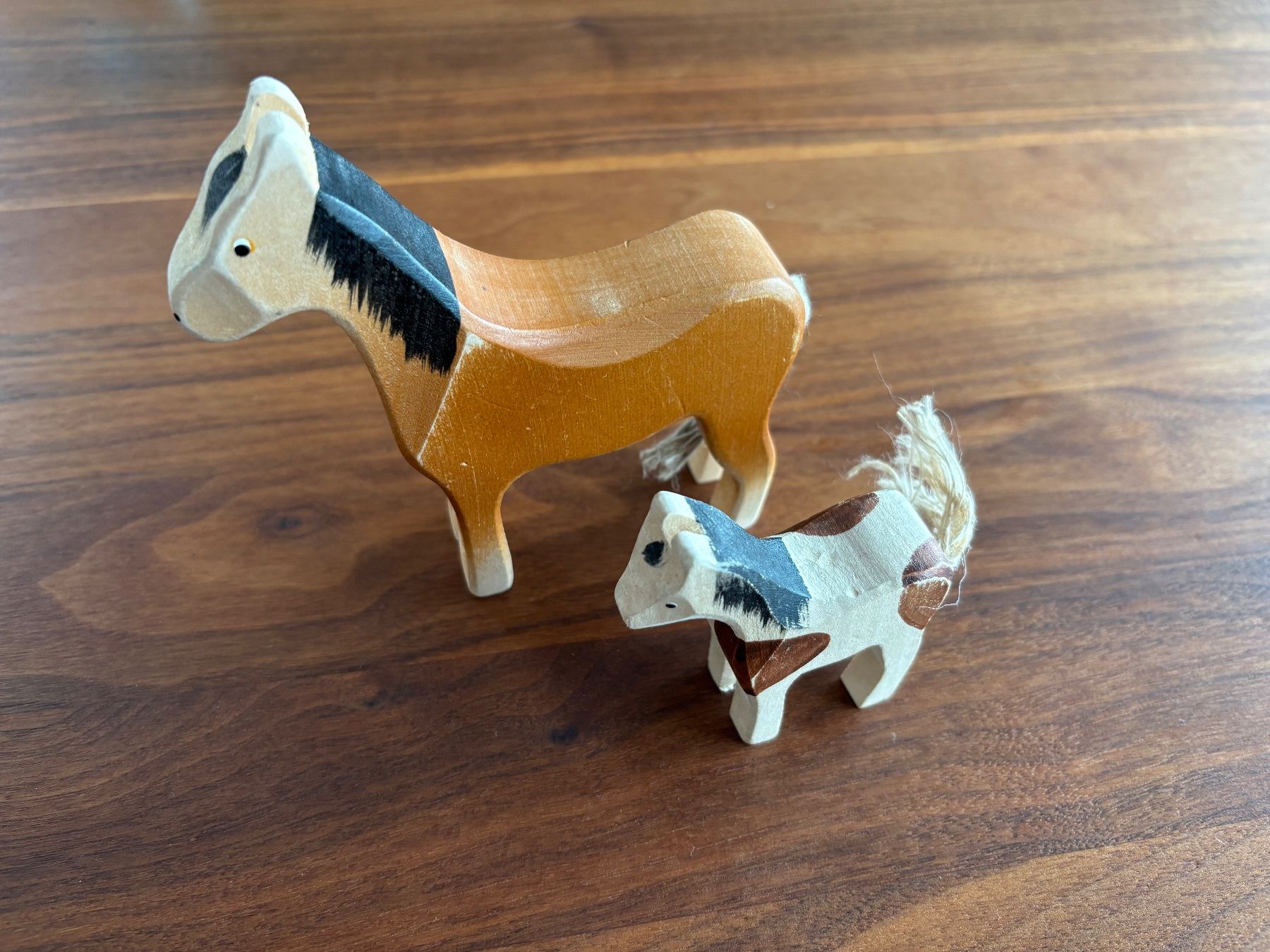 Giocattoli: Pferde Figur aus Holz  Trauffer Pferd – Usato da Volketswil venduto da PHTLS