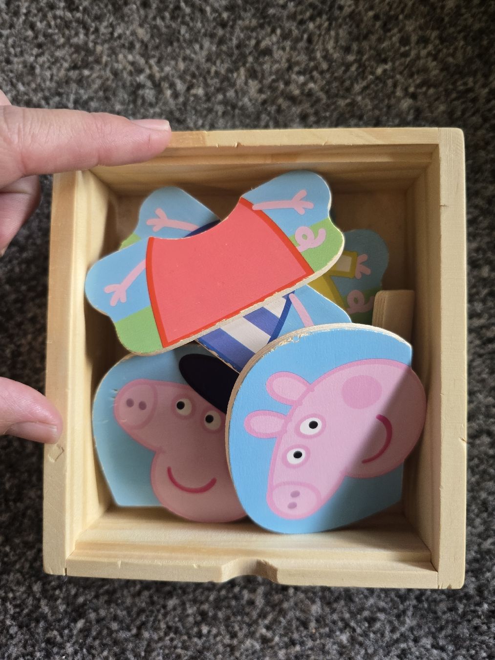 Giochi: Peppa Pig Anziehspiel Holz – Usato da Unterentfelden venduto da Panda-87 1