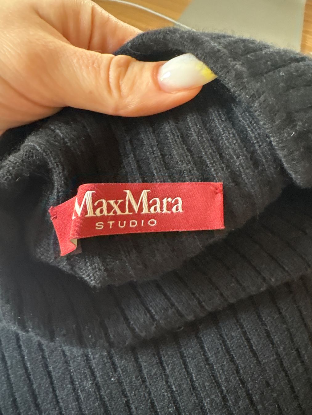 Max Mara Maglioni & Felpe: Max Mara Rollkragen Pullover – Usato da Zürich venduto da ohanag 1