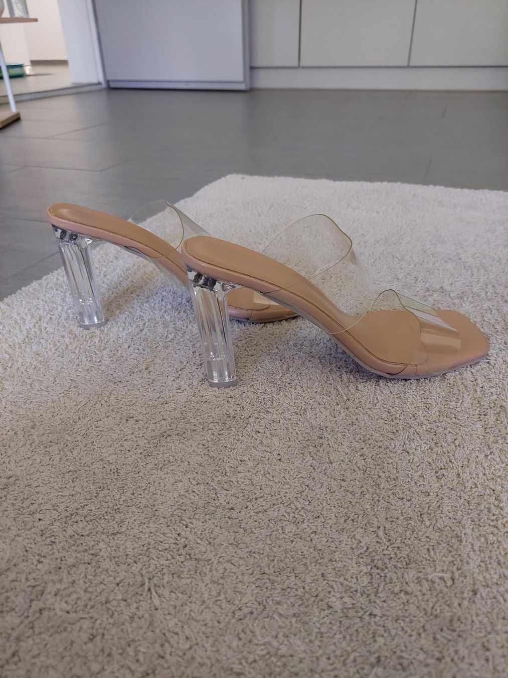 Scarpe da donna: Sandalen mit transparentem Absatz, Gr. 38 – Nuovo (secondo la descrizione) da Domat/Ems venduto da Lorand_ 1