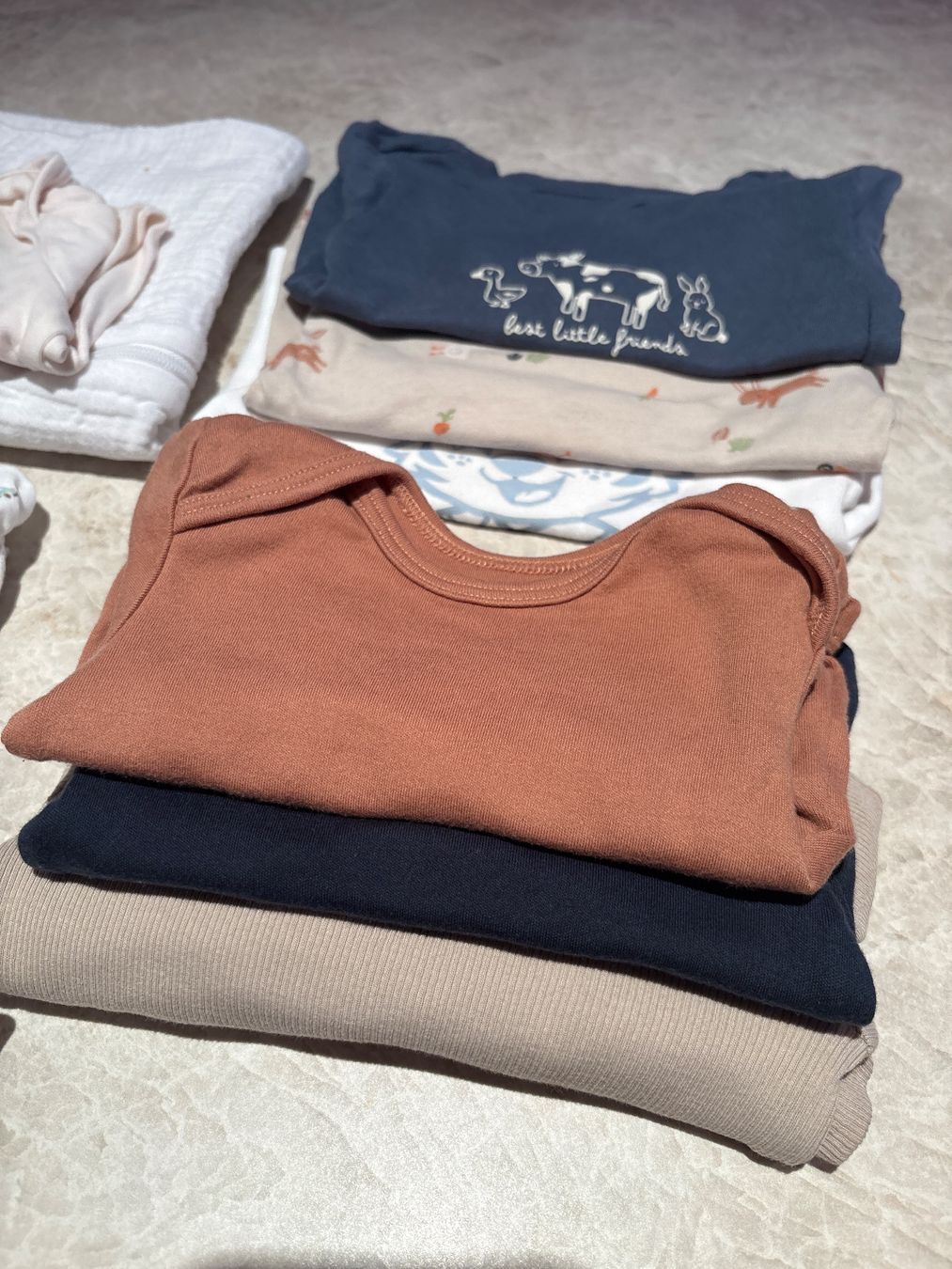 Lotti di vestiti: Babykleidung neutral / Boys – Usato da Aadorf venduto da Louisa_ 1