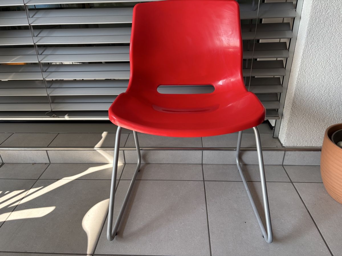 Ikea Chaises: 6 chaises IKEA SNILLE empilables – D'occasion à Rotkreuz par Ti9r0u 1
