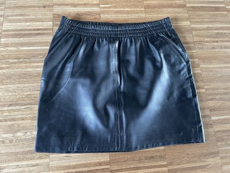 Lederrock schwarz mit Gummibund 
