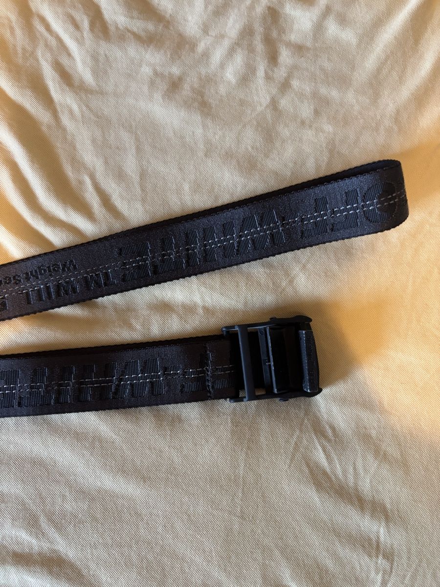 Cinture: off-white gürtel – Nuovo (secondo la descrizione) da Stettlen venduto da jas_m8ld