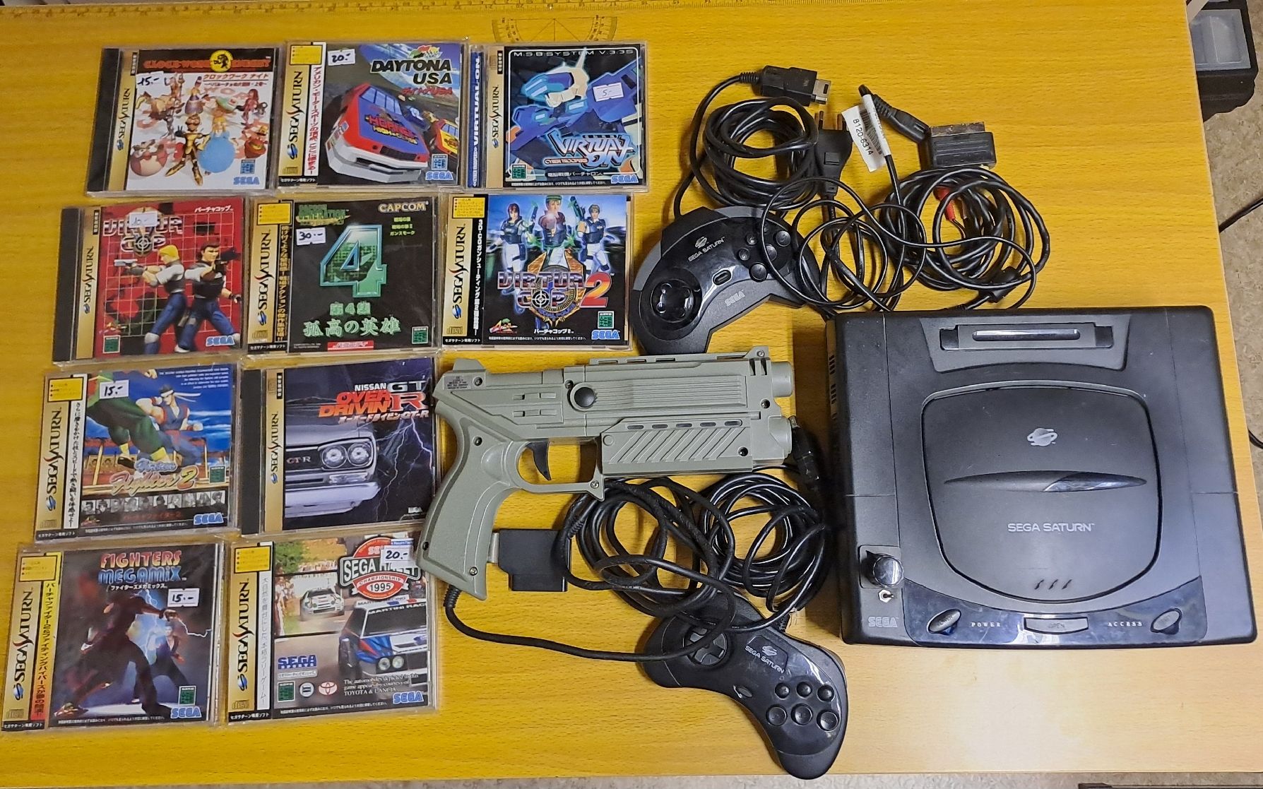 Sega Konsolen: Sega Saturn Set Multinorm – Gebraucht aus Bünzen von Rtron