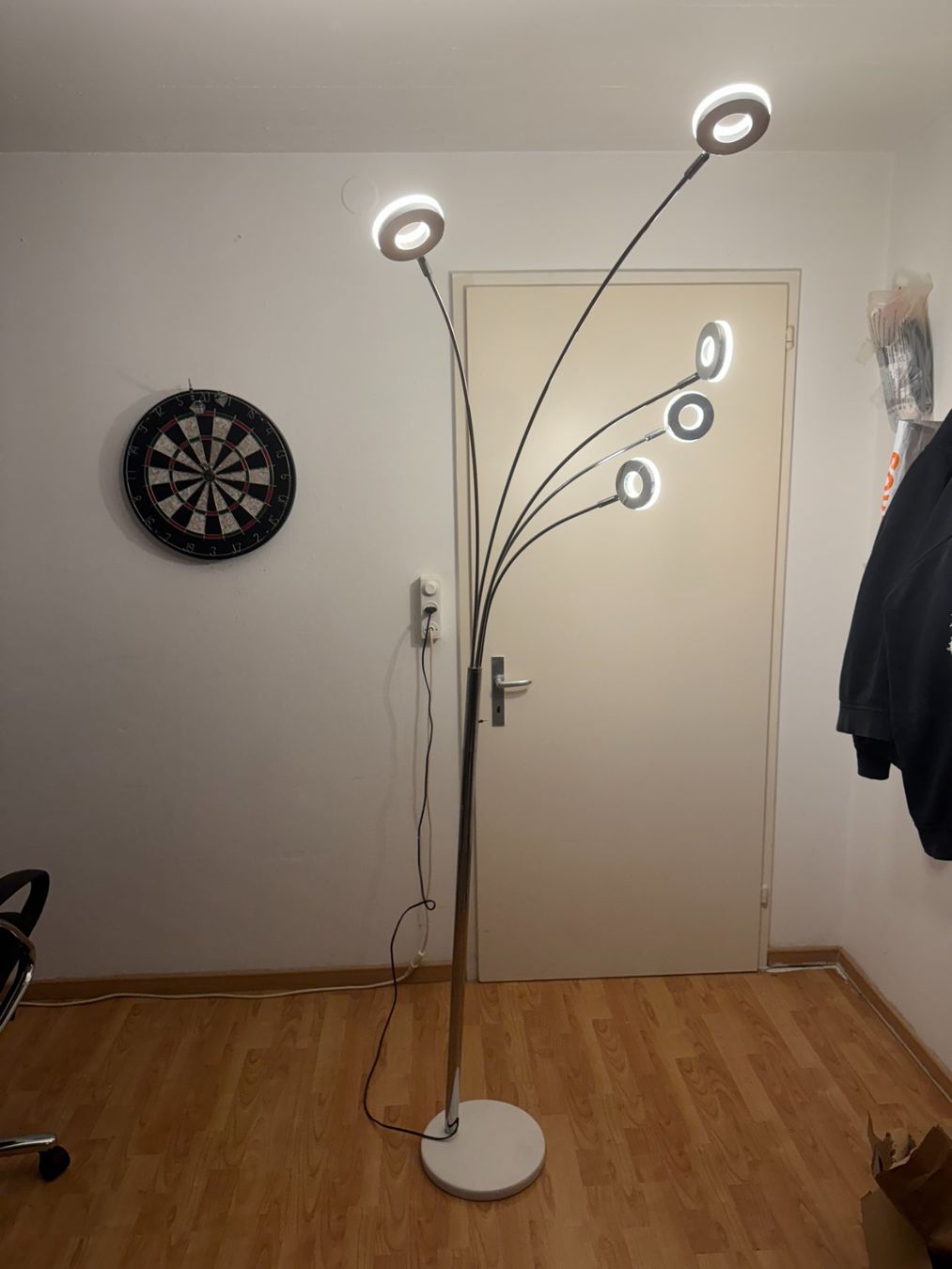 Conforama Lampade: Lampadaire LED Round – Usato da Wädenswil venduto da nde_828f 3