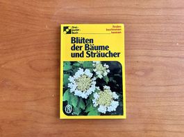 Blüten der Bäume und Sträucher