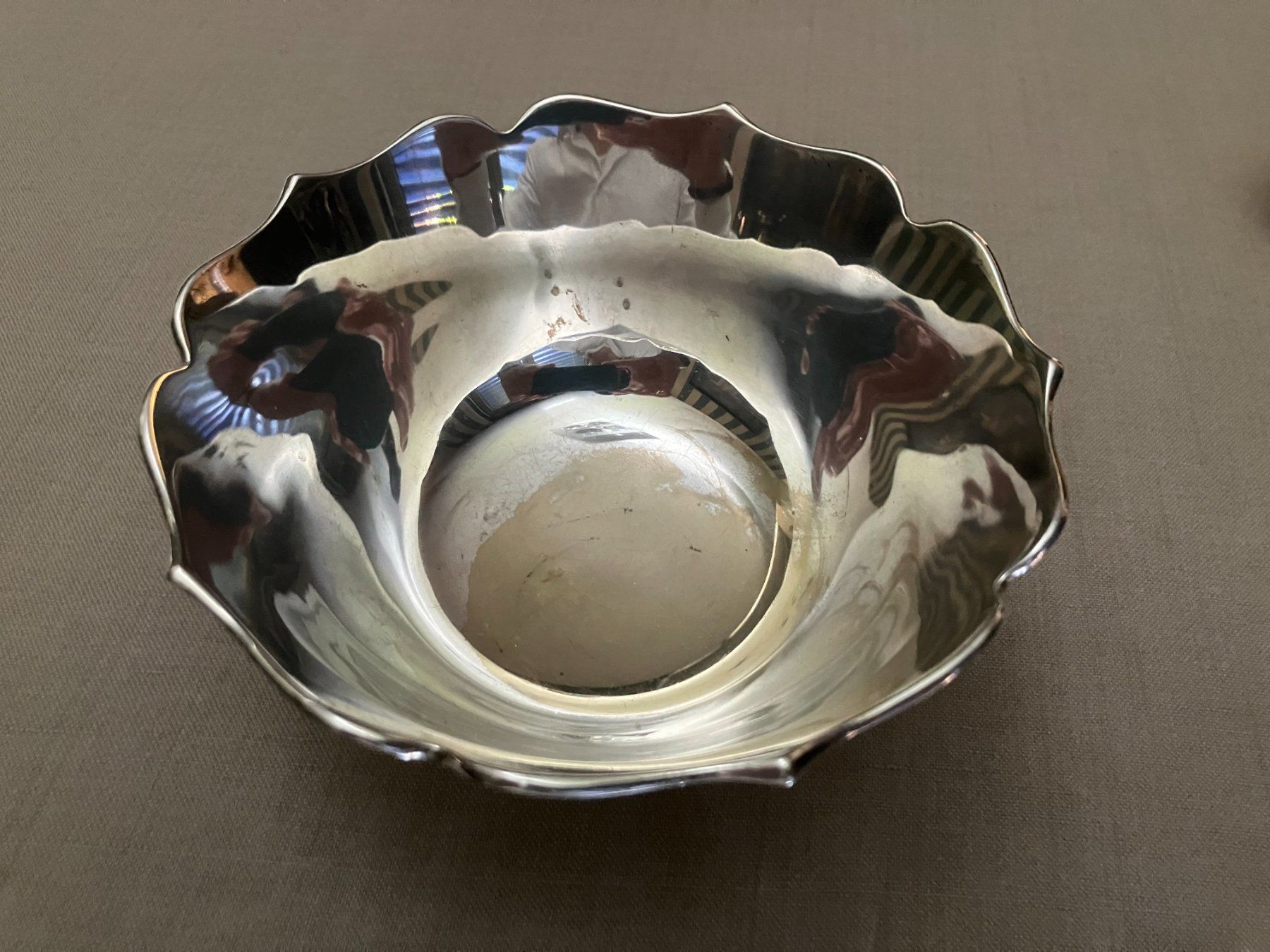 Schalen: Versilberte Messing-Schale in Lotus-Form – Gebraucht aus Zürich von Byron 2