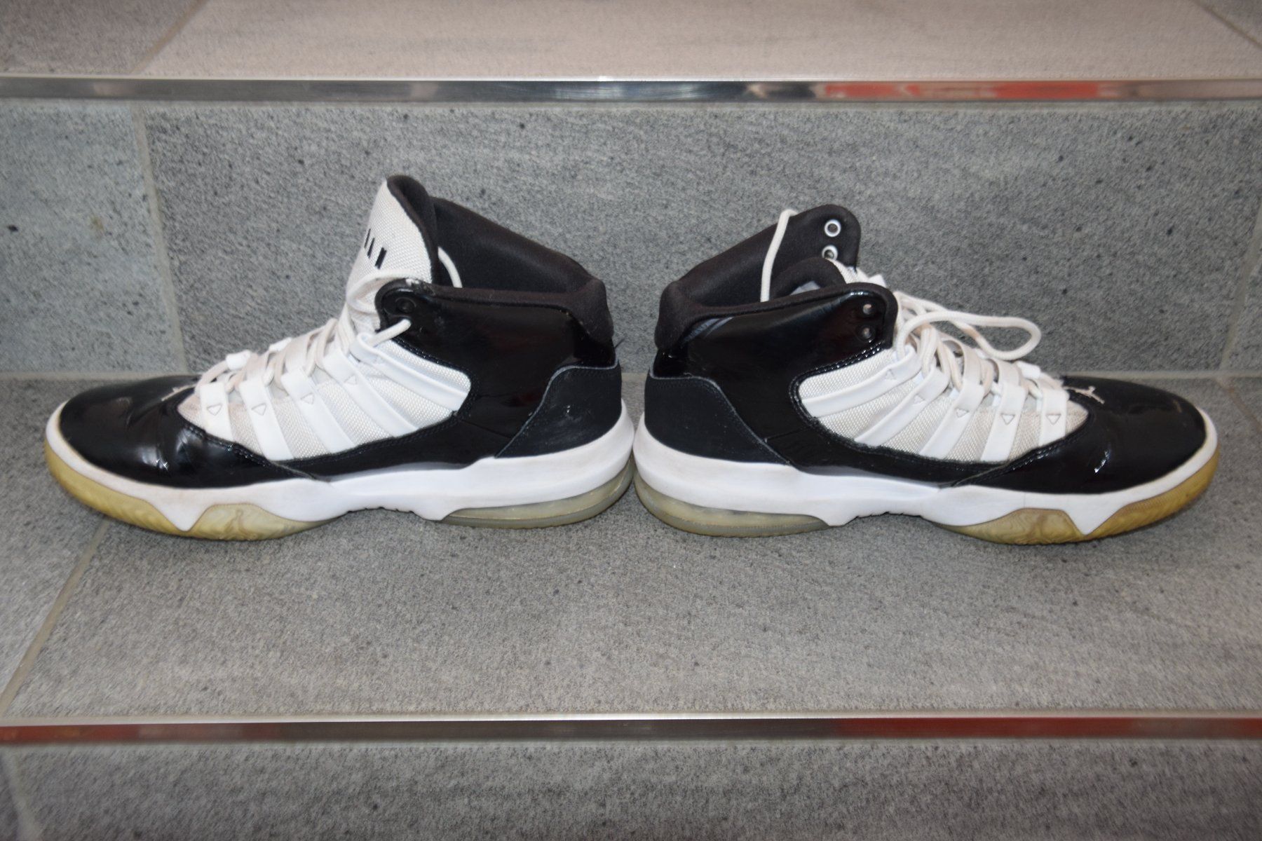 Jordan Scarpe da uomo: Air Jordan Max Aura Black & white gr. 41 – Usato da Mezzovico venduto da finsteraar 5