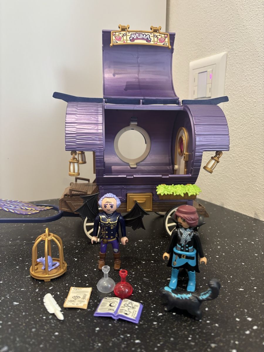 Playmobil Giocattoli: Playmobile Ayuma set – Usato da Schaffhausen venduto da ValerieBelden 1
