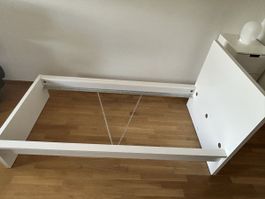 Malm Bett