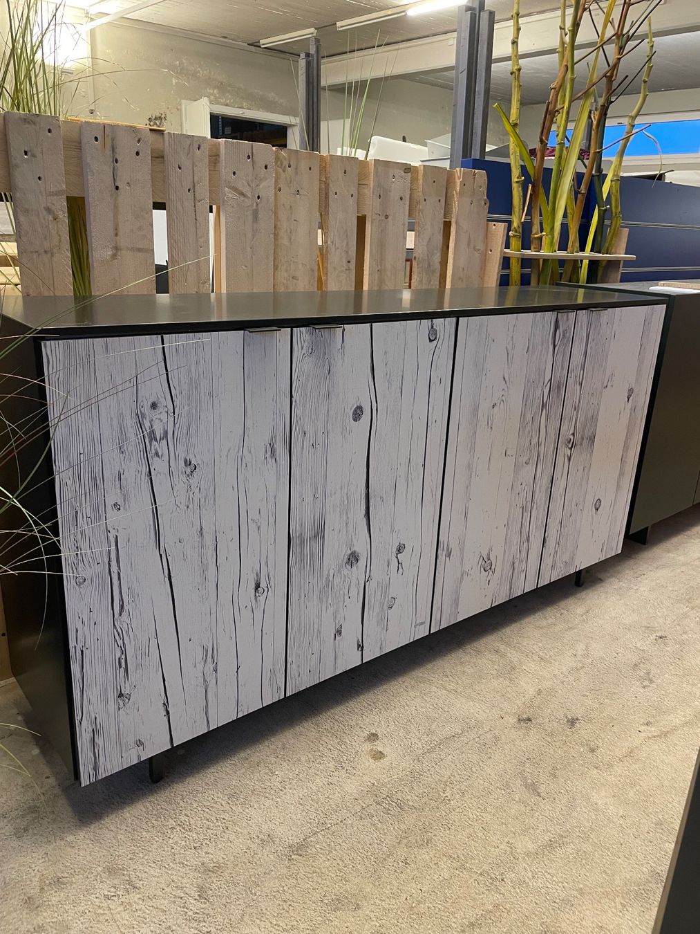 Cassettiere: Sideboard - Komode  mit Holzoptik # 667 D – Nuovo (secondo la descrizione) da Willisau venduto da Arredodesign 6