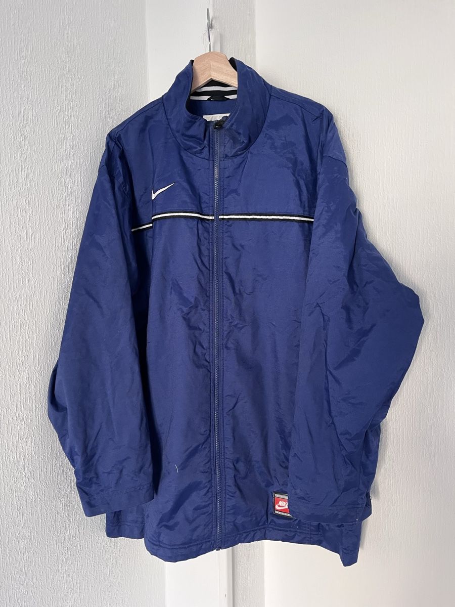 Cappotti: Vintage Nike Windbreaker Jacket - L – Usato da Lausanne venduto da Danash