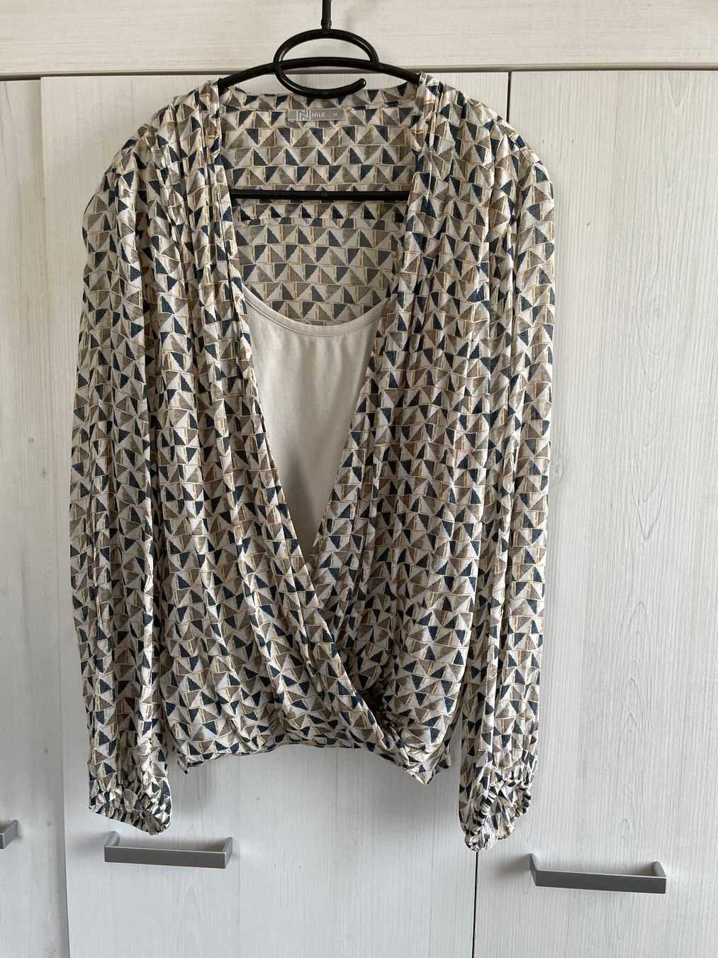 Nile Blusen: NILE 100% Viskose Bluse - Gr. M – Gebraucht aus Kaltbrunn von 123superman