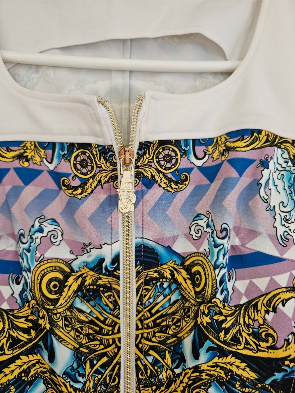 Versace Vestiti: Etui-Kleid von Versace Jeans Gr 36 – Nuovo (secondo la descrizione) da Rheineck venduto da aron012 5