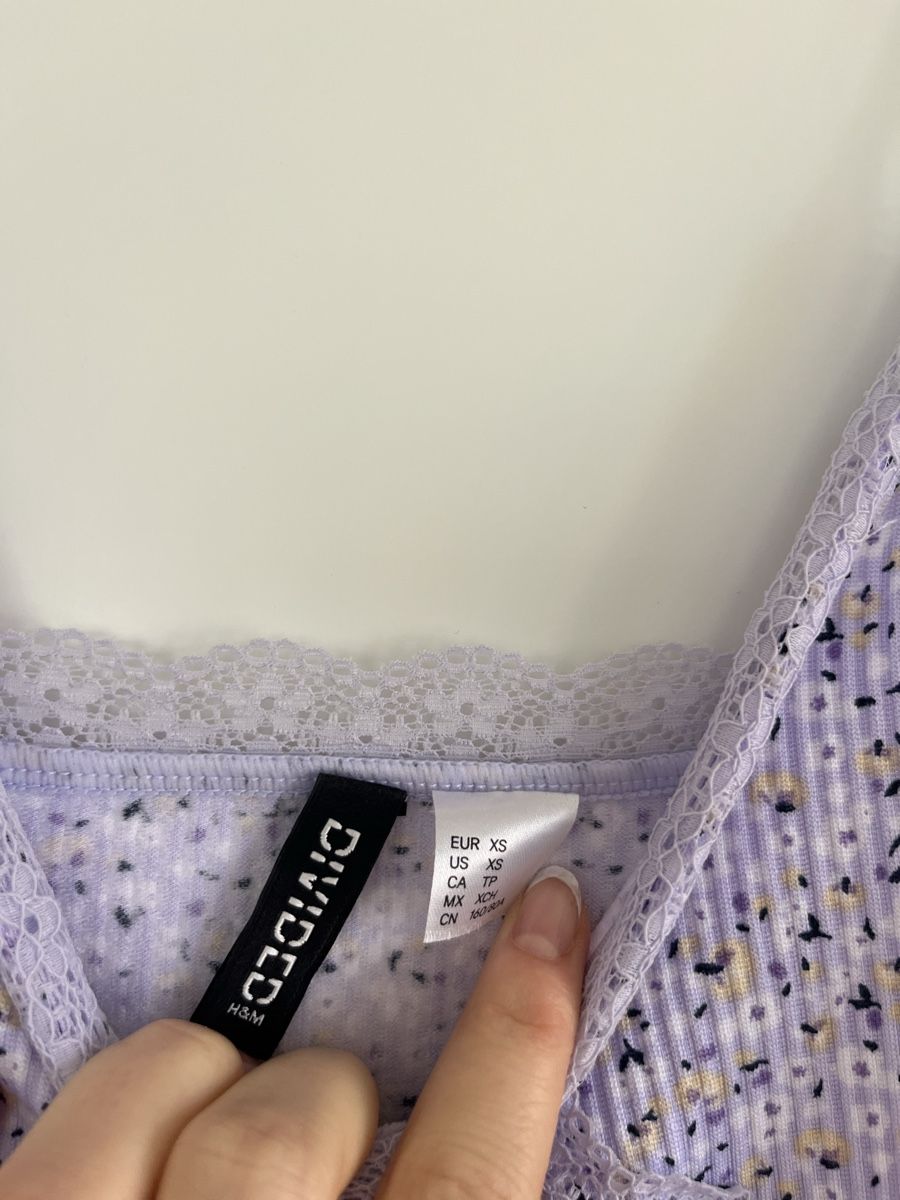 H&M Kleider: H&M mini Kleid Blümchen – Gebraucht aus Bern von valery_la_cherry 1