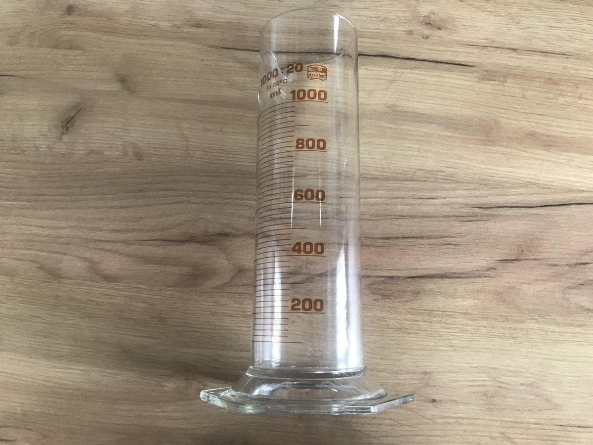 Gläser: Laborglas 1000ml Messglas mit Skala – Gebraucht aus Kappelen von Opi11