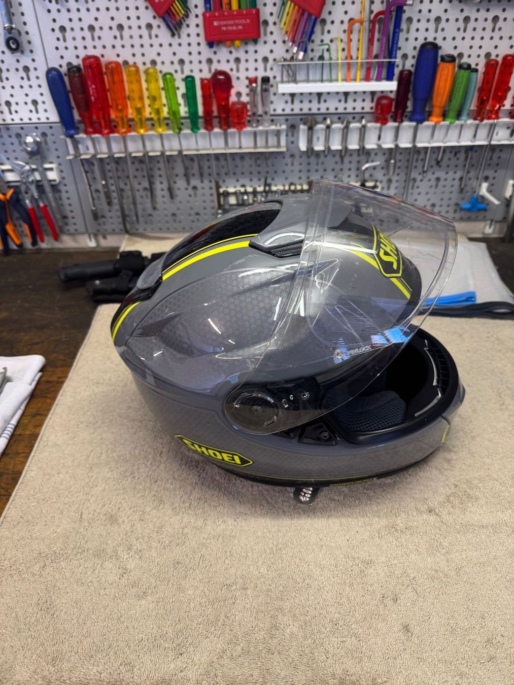 Shoei Caschi & visiere: Motorradhelm Grösse S – Usato da Buchs ag venduto da sim_qck2