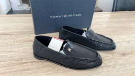 Loafer Tommy Hilfiger en cuir noir - Élégance intemporelle