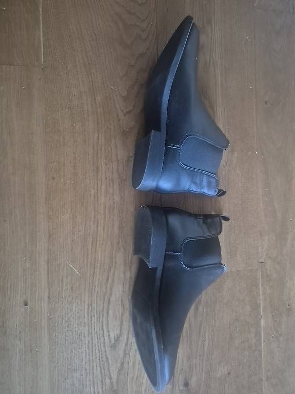 H&M Scarpe da donna: Elegante Damen Boots Grösse 40 – Usato da Koppigen venduto da abu_5syv 2