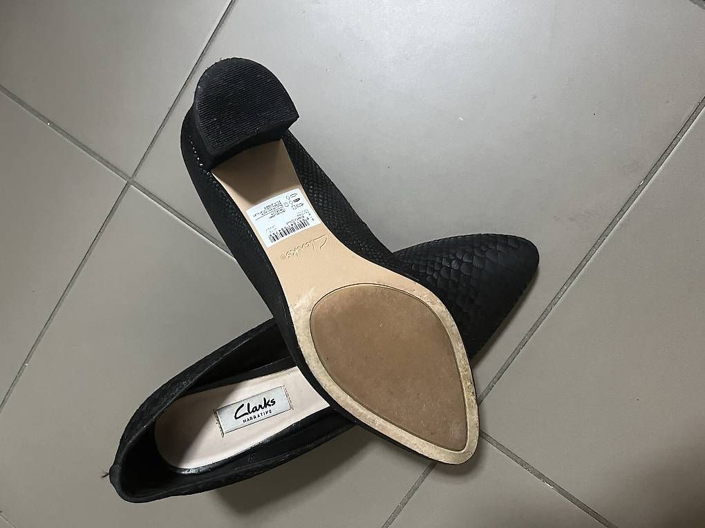 Scarpe da donna: Escarpins avec talon – Usato da Pully venduto da yaa_rm7x 1