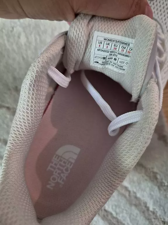 Scarpe da donna: Baskets The North Face blanches – Nuovo e nell'imballaggio originale da Bernex venduto da luanacsoares 3