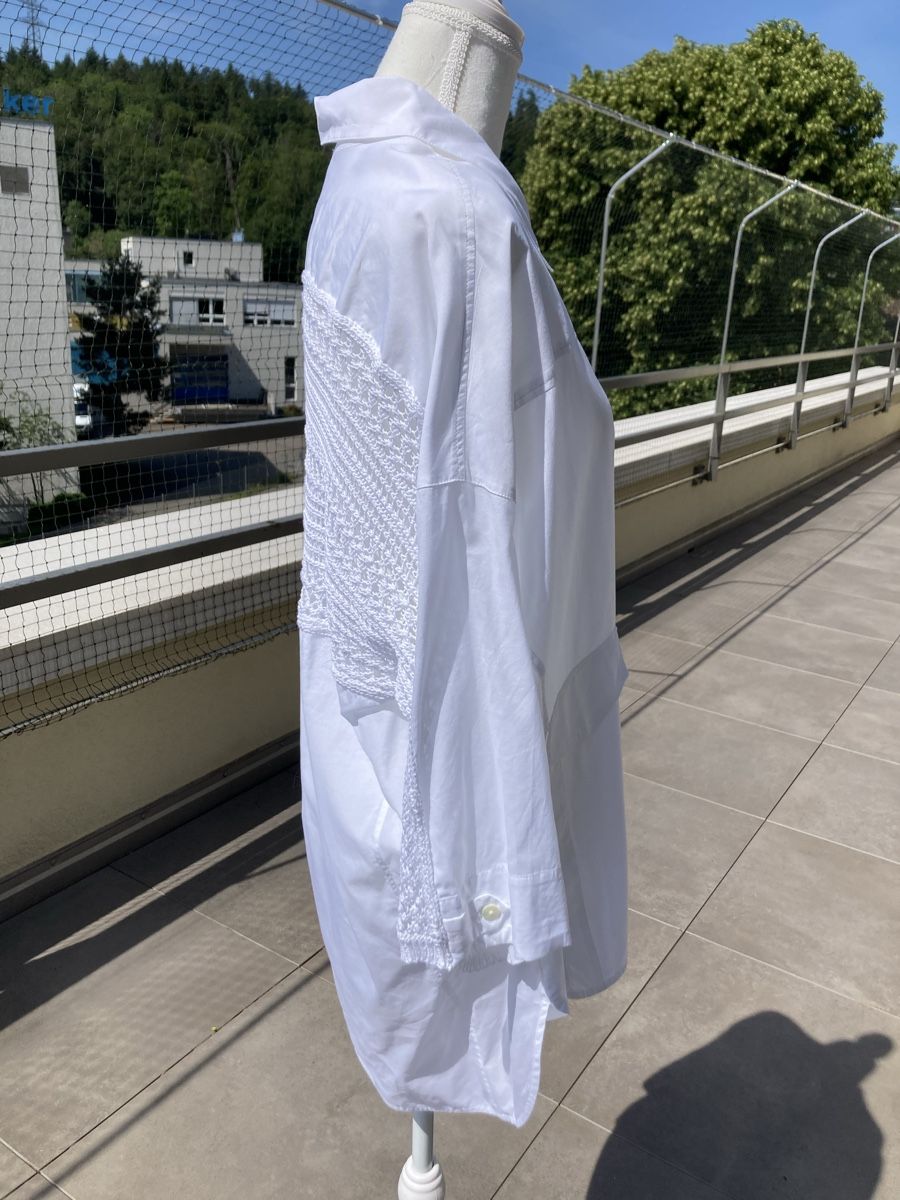 Camicette: PANICALE Cashmere Hemdbluse mit grobmaschigen Häckeleinsatz – Usato da Thalwil venduto da helvetaki 6