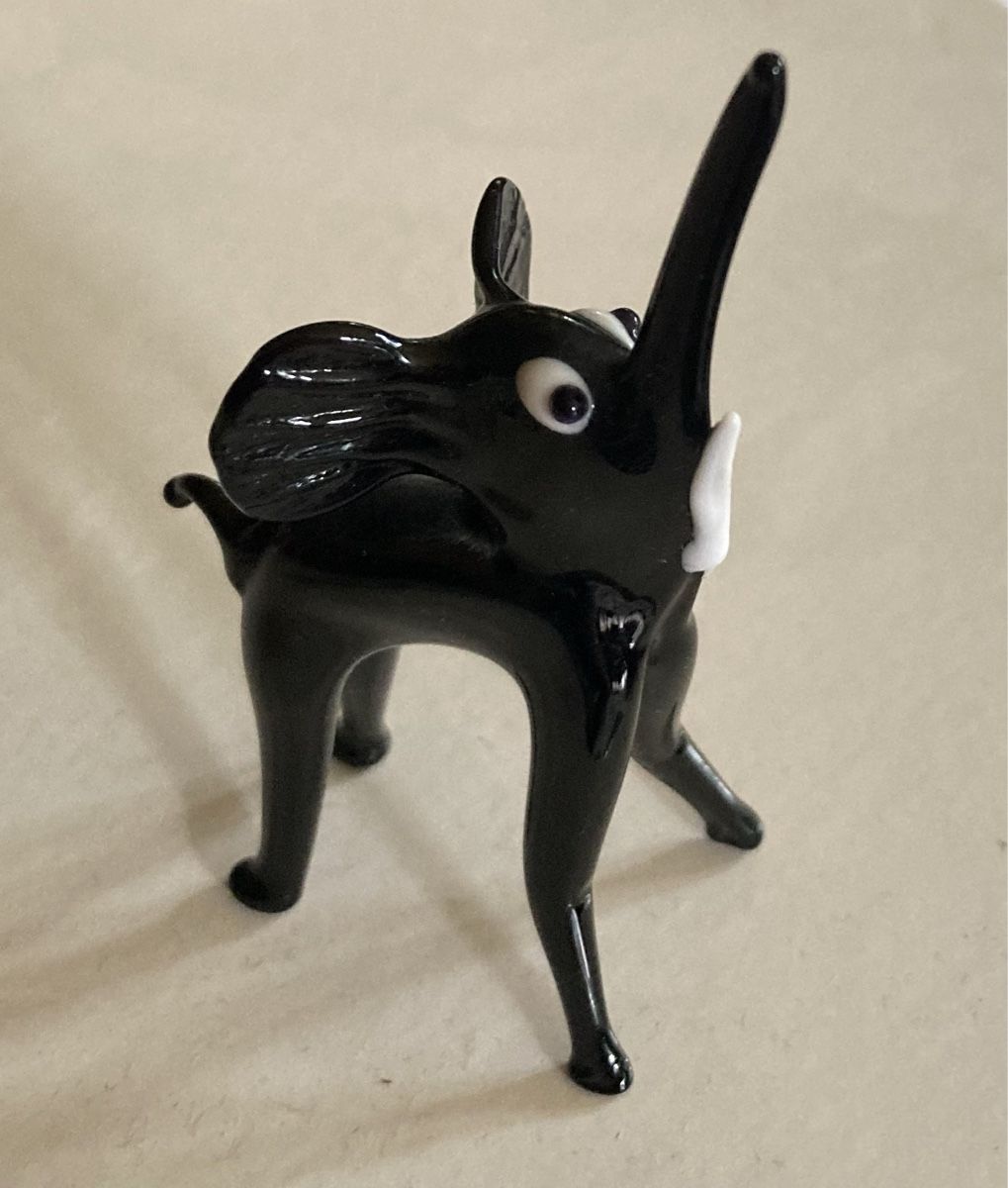 Murano Statuette: Mini Glaselefanten Murano 15 Teile – Usato da Rickenbach Sulz venduto da bea_7ssd