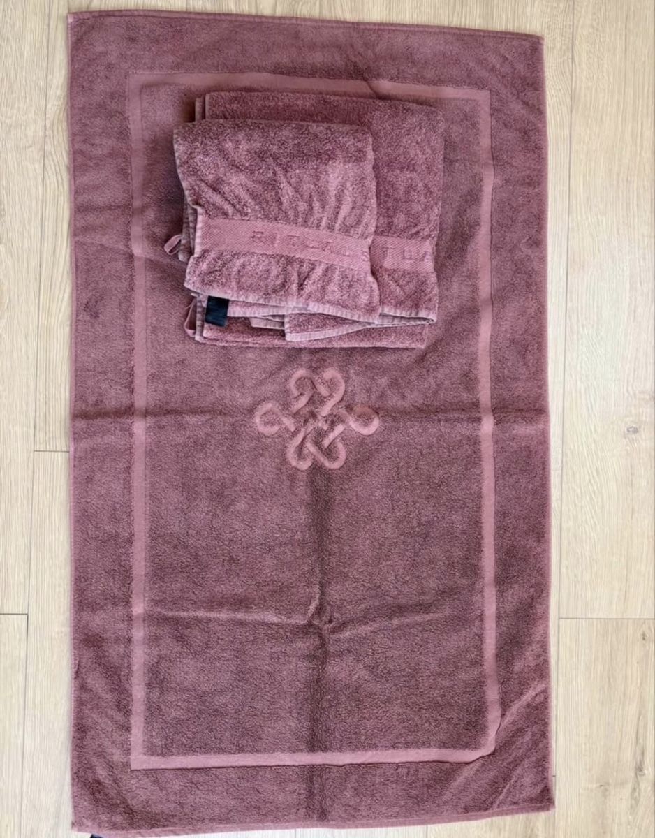 Rituals Teli da bagno: Lot de linge de bain et tapis Rituals – Usato da Belmont-Lausanne venduto da Michelle_Srdr_