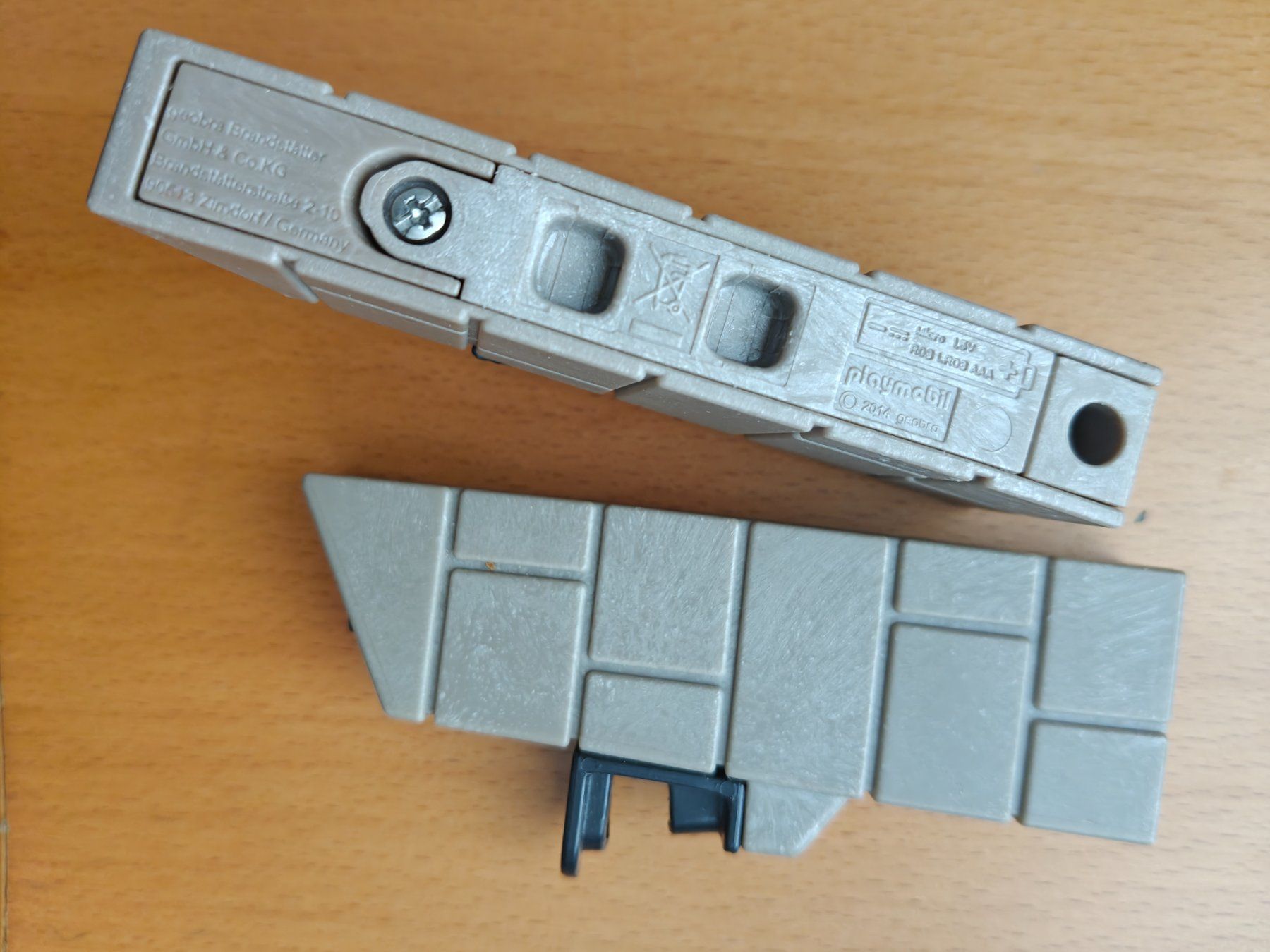 Playmobil Giocattoli: Playmobil Ersatzteil - 2 Leuchtfackel-Module – Usato da Muttenz venduto da IkaSul 1