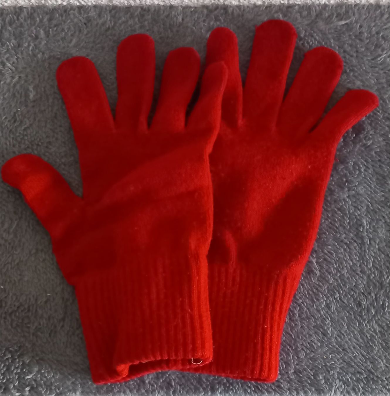 Guanti & manicotti: Gants rouges – Nuovo (secondo la descrizione) da Monthey venduto da Tiz_dan