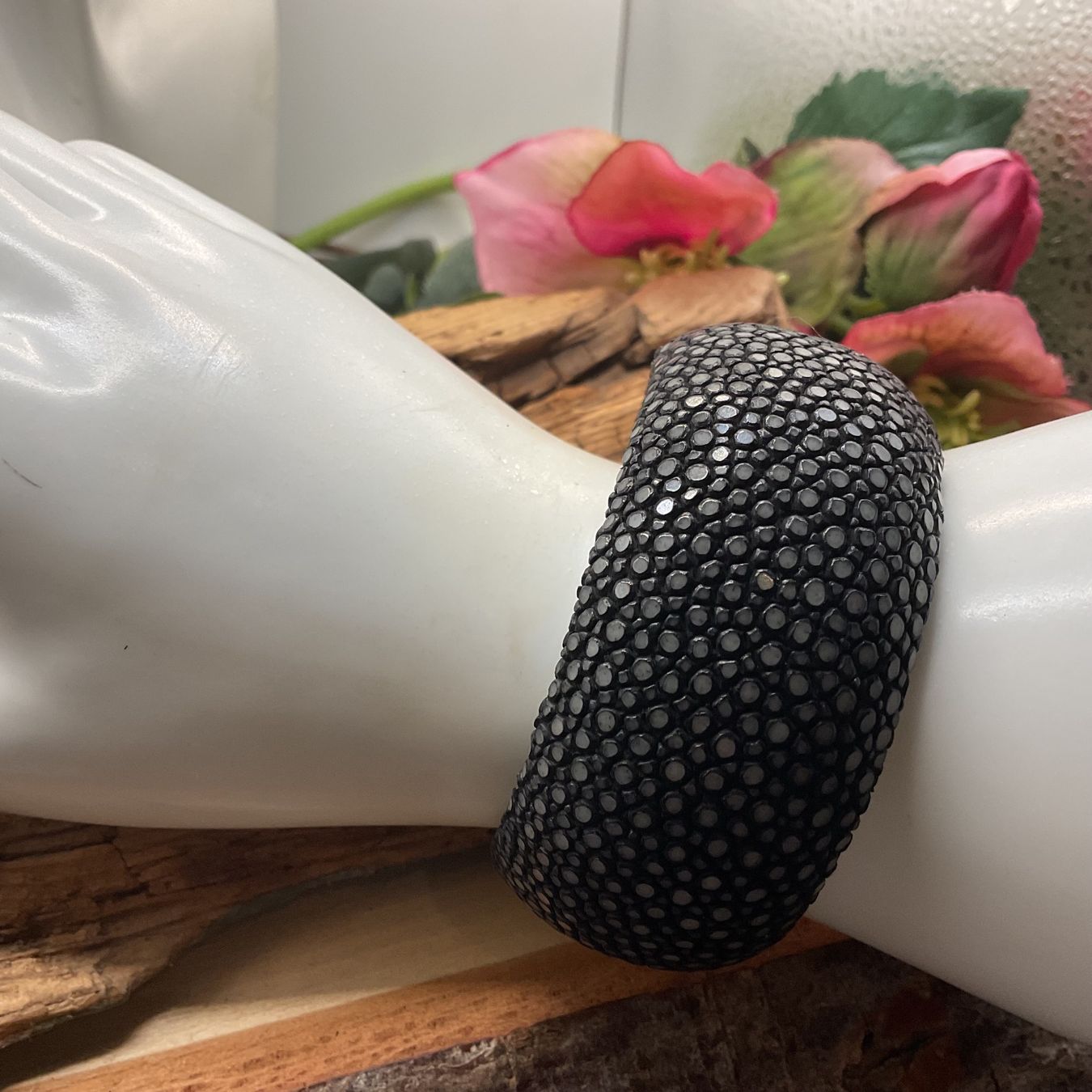 Bracciali & Braccialetti: Rochenleder Armspange, 31mm breit – Nuovo (secondo la descrizione) da Luzern venduto da S.Kern01 4