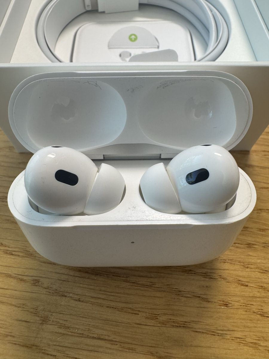 Apple Kopfhörer: AirPods Pro 2 (Lightning) – Gebraucht aus Lausanne von FrankAhzz 3