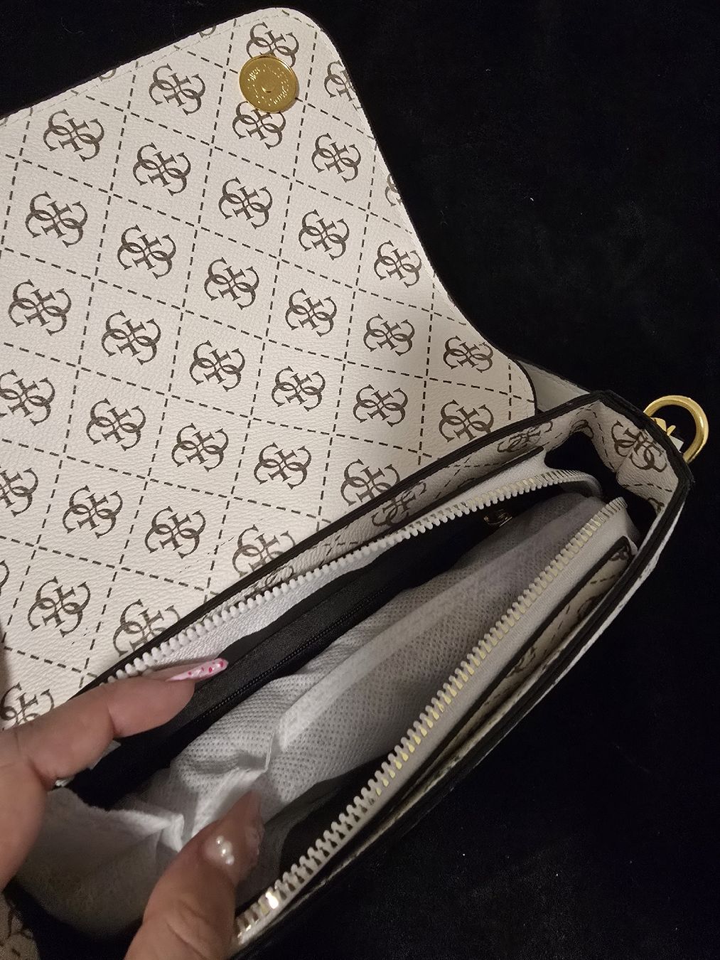 Guess Borse da donna: Sac à mains – Nuovo (secondo la descrizione) da Martigny venduto da joanavale 2