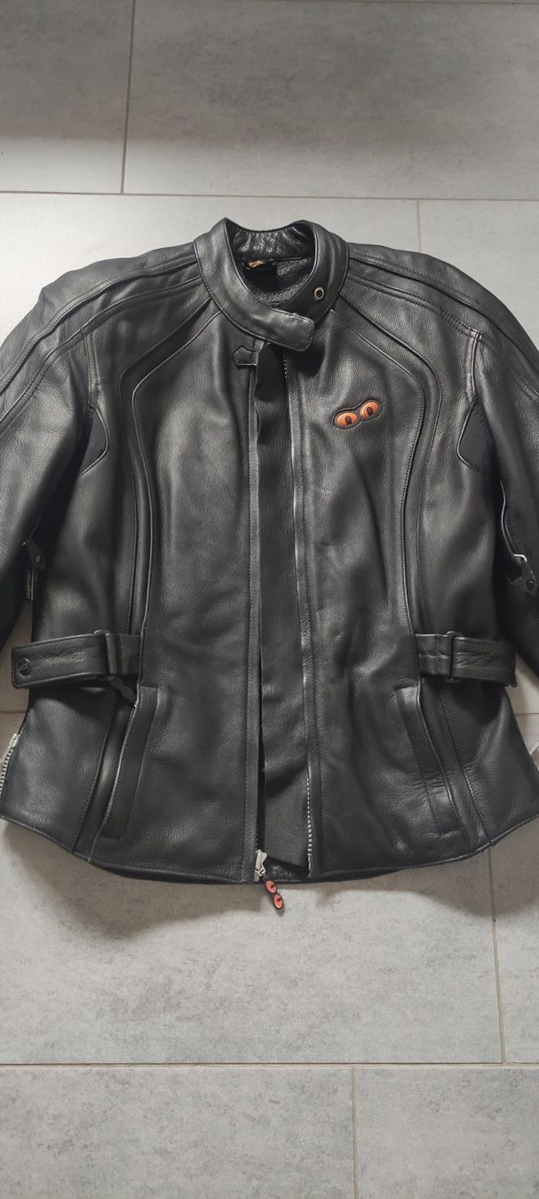Giacche: Motorrad Lederjacke Damen – Usato da Rüdlingen venduto da Don_pedro
