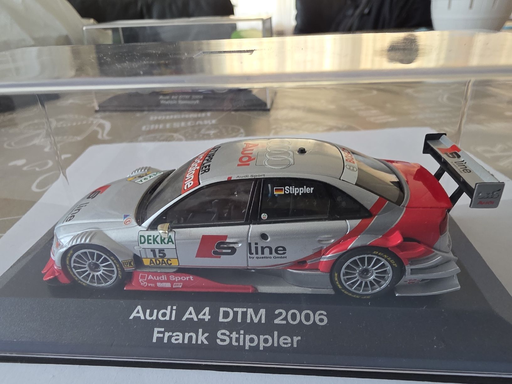 Audi Modellini d'auto: Audi A4 DTM 2006 – Nuovo e nell'imballaggio originale da Alpnach Dorf venduto da Claudio1488