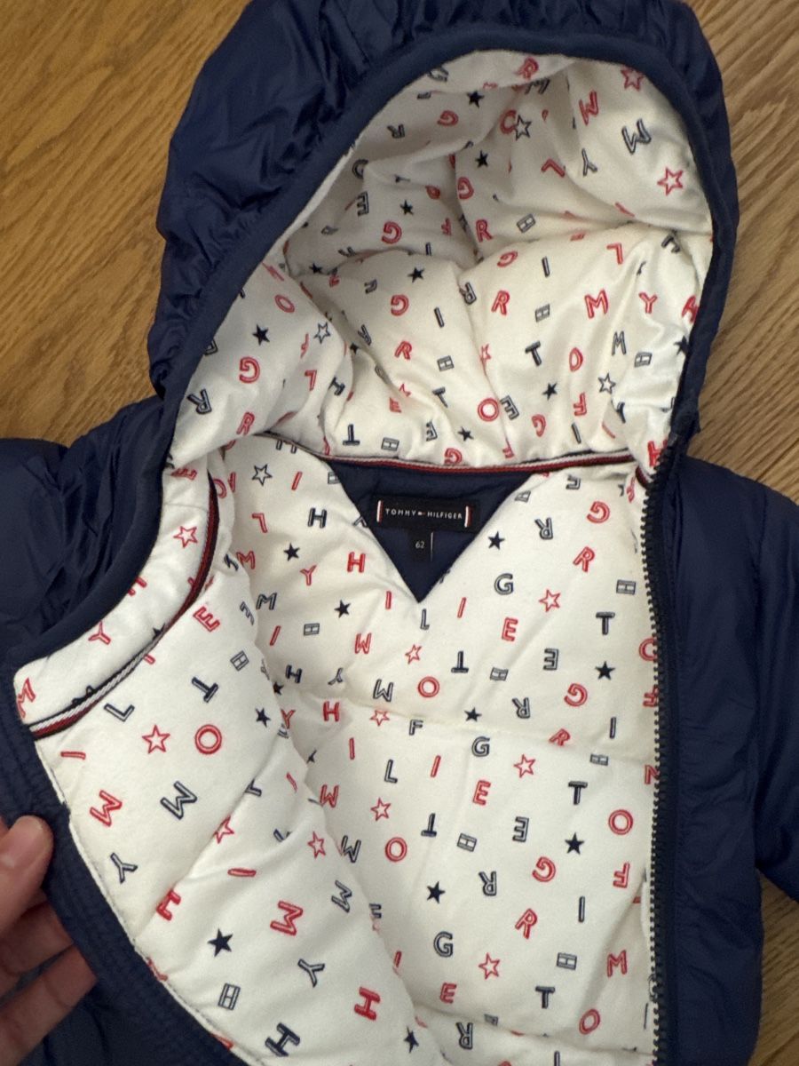 Tommy Hilfiger Giacche & Cappotti: Winterjacke Tommy Hilfiger Anzug, Grösse 62 – Nuovo (secondo la descrizione) da Niederteufen venduto da sophia2025 2